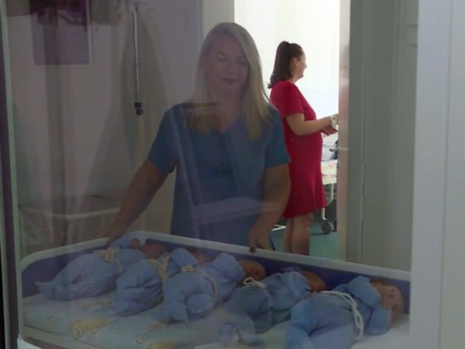 Бејби бум у Требињу, за 15 часова стигло петоро новорођенчади (ВИДЕО)