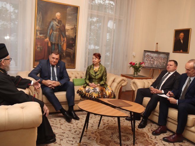 Dodik se sastao sa vladikom Lukijanom (Foto: predsjednikrs.net/B.Zdrinja )