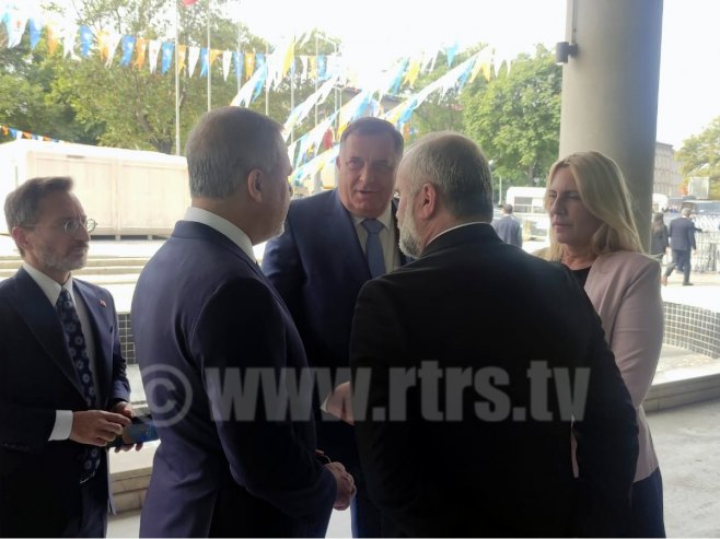 Додик и Цвијановић у Турској Додик и Цвијановић у Турској - Фото: РТРС