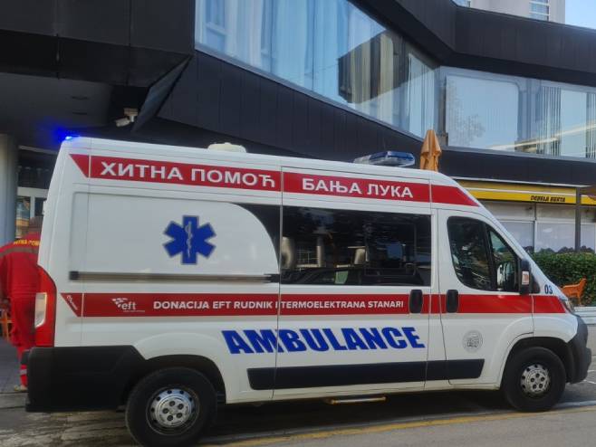 Возило Хитне помоћи - Фото: РТРС