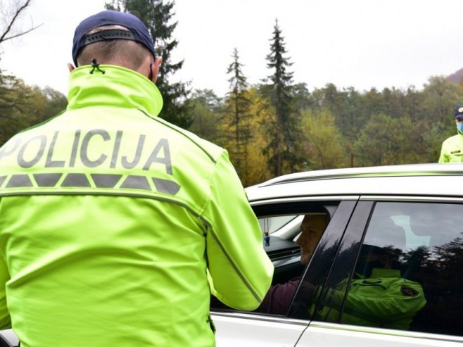 Хиљаде Словенаца на протесту у Новом Месту након убиства угоститеља