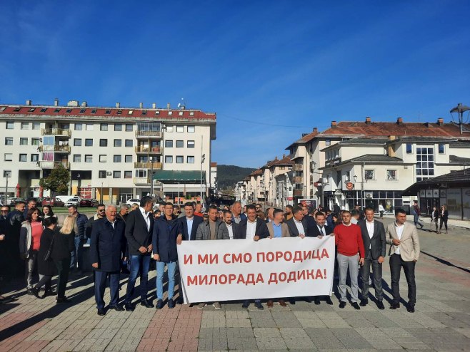 Пале, скуп подршке Милораду Додику Пале, скуп подршке Милораду Додику - Фото: РТРС