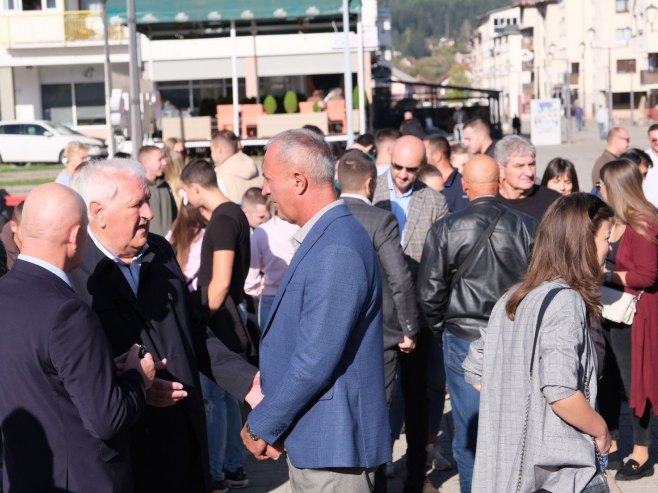 Pale - podrška Miloradu Dodiku  (Foto: Ustupljena fotografija)