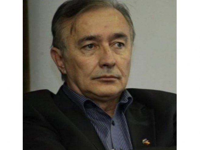 Академик Славо Кукић (фото: facebook.com/ Akademik Slavo Kukić) Академик Славо Кукић (фото: facebook.com/ Akademik Slavo Kukić) -