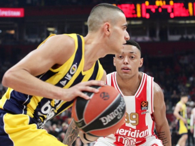 Crvena Zvezda - Fenerbahče (foto: TANJUG/ SAVA RADOVANOVIĆ/ bg) Crvena Zvezda - Fenerbahče (foto: TANJUG/ SAVA RADOVANOVIĆ/ bg)
