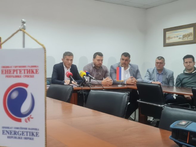 Предсједништво Конфедерације синдиката Предсједништво Конфедерације синдиката - Фото: РТРС