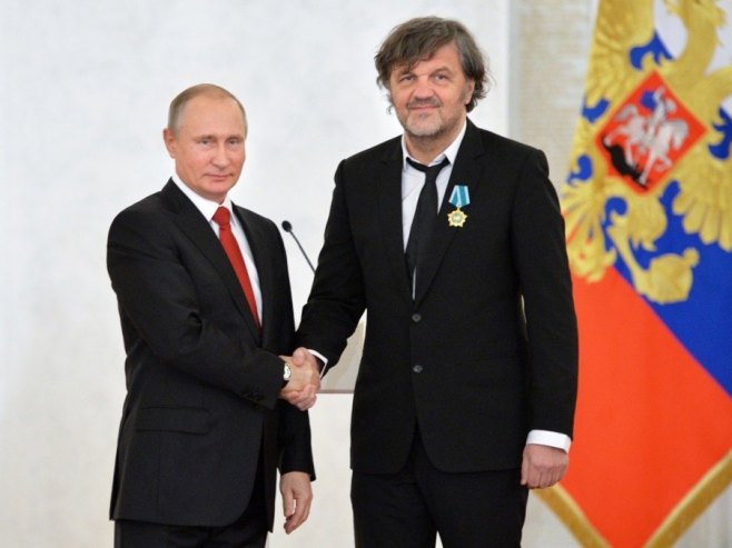 Путин и Кустурица (Фото: EPA/ALEXEI DRUZHININ / SPUTNIK / KREMLIN POOL MANDATORY CREDIT, илустрација) Путин и Кустурица (Фото: EPA/ALEXEI DRUZHININ / SPUTNIK / KREMLIN POOL MANDATORY CREDIT, илустрација) -