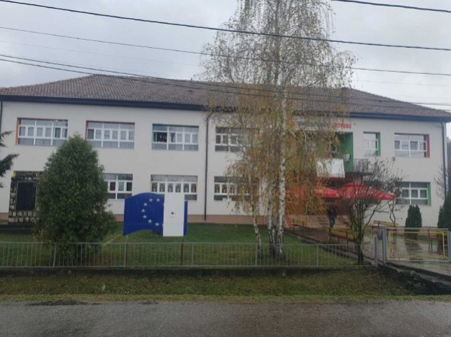 Петрово - реконструкција школе Вук Караџић Петрово - реконструкција школе Вук Караџић - Фото: РТРС