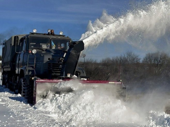 Снијег у Украјини (Фото: EPA-EFE/STATE EMERGENCY SERVICE) Снијег у Украјини (Фото: EPA-EFE/STATE EMERGENCY SERVICE) -