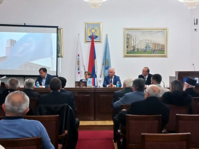 Промоција романа "Судија у рату и миру" Промоција романа "Судија у рату и миру" - Фото: СРНА