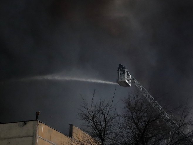 Пожар (Фото: EPA-EFEEPA-EFE/MAXIM SHIPENKOVMAXIM/илустрација) - 
