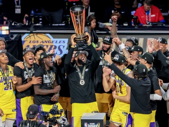 ЛА лејкерсима први трофеј НБА купа (ФОТО: EPA-EFE/ALLISON DINNER SHUTTERSTOCK OUT) - 