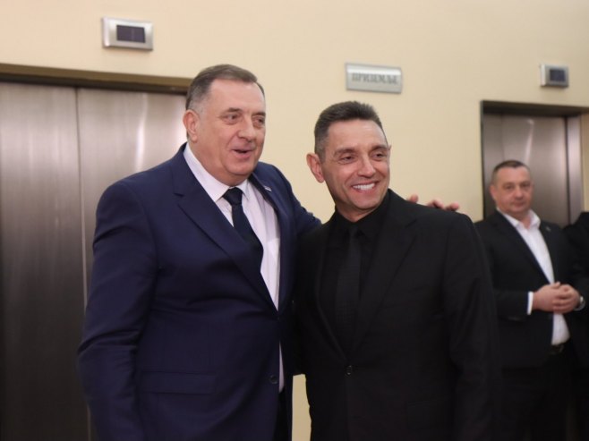 Милорад Додик и Александар Вулин Милорад Додик и Александар Вулин - Фото: predsjednikrs.rs/Borislav Zdrinja