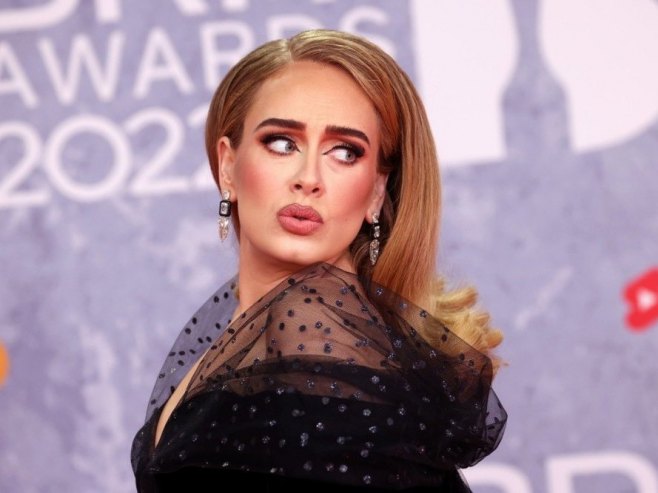 Адел (Фото: EPA-EFE/VICKIE FLORES) Адел (Фото: EPA-EFE/VICKIE FLORES) -