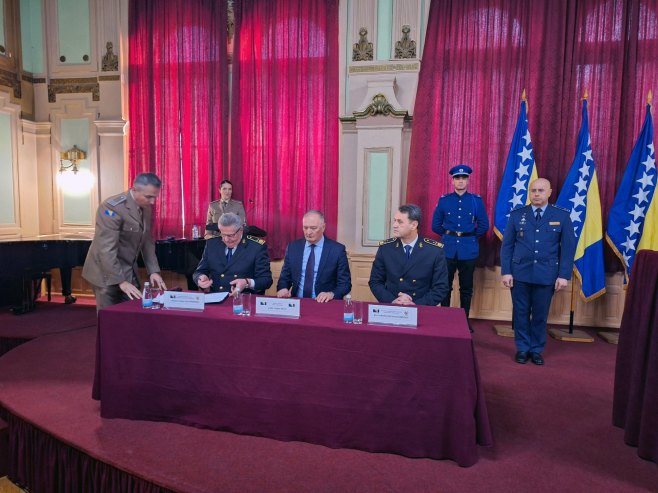 Гојко Кнежевић преузео дужност начелника Заједничког штаба Оружаних снага БиХ Гојко Кнежевић преузео дужност начелника Заједничког штаба Оружаних снага БиХ - Фото: СРНА