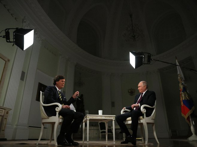 Владимир Путин и Такер Карлсон (Фото: EPA-EFE/GAVRIIL GRIGOROV/SPUTNIK/KREMLIN POOL MANDATORY CREDIT) - 