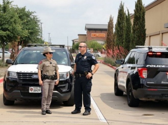 Полиција у Тексасу (фото: EPA-EFE/ADAM DAVIS, илустрација) - 