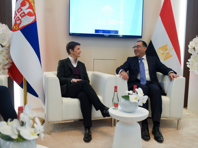 Брнабић са премијером Египта (Фото: TANJUG/ VLADA REPUBLIKE SRBIJE/ PEĐA VUČKOVIĆ) Брнабић са премијером Египта (Фото: TANJUG/ VLADA REPUBLIKE SRBIJE/ PEĐA VUČKOVIĆ) -