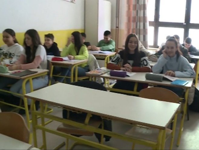 Ученици, Источно Сарајево Ученици, Источно Сарајево - Фото: РТРС