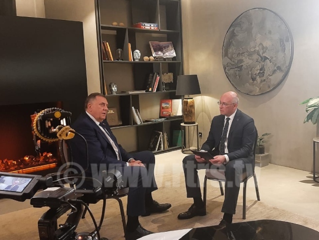 Интервју за документарни филм посвећен годишњици бомбардовања - Фото: РТРС