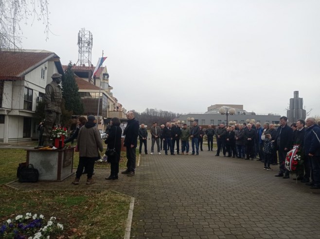 Спомен обиљежје пуковника Милана Јовића Спомен обиљежје пуковника Милана Јовића - Фото: РТРС