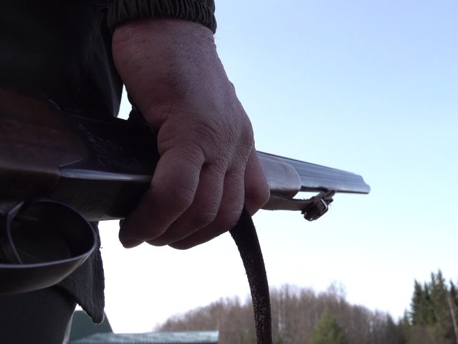 Двојица Бањалучана ухапшена у Челинцу због незаконитог лова