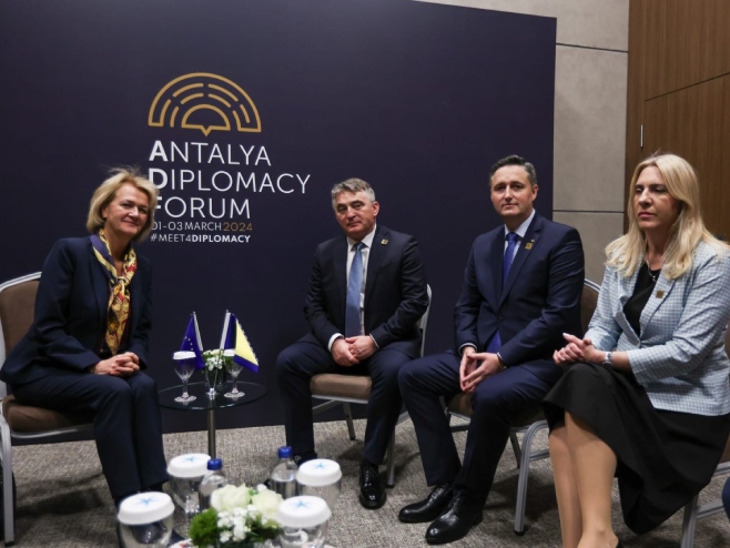 Чланови Предсједништво у Анталији Чланови Предсједништво у Анталији - Фото: РТРС