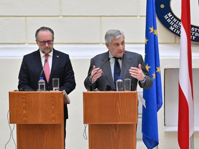 Шаленберг и Тајани (Фото: twitter.com/Antonio_Tajani) Шаленберг и Тајани (Фото: twitter.com/Antonio_Tajani) -