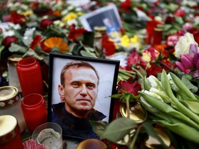 Алексеј Наваљни (фото: EPA-EFE/HANNIBAL HANSCHKE - илустрација) - 