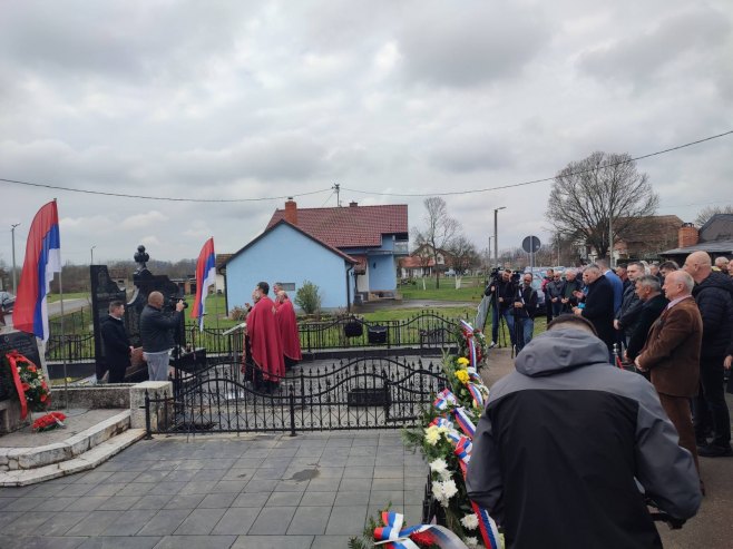 Грбавица Брчко централни споменик Грбавица Брчко централни споменик - Фото: РТРС