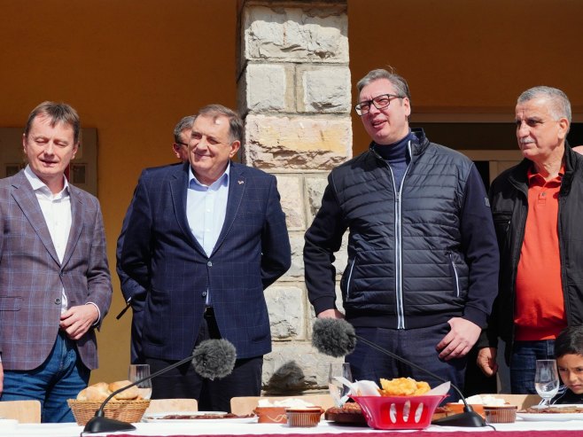Milorad Dodik i Aleksandar Vučić (foto:TANJUG/ VLADIMIR ŠPORČIĆ/ bg) 