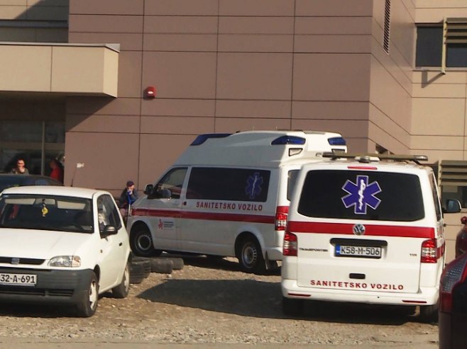 Малољетни пјешак повријеђен у удесу, превезен на УКЦ
