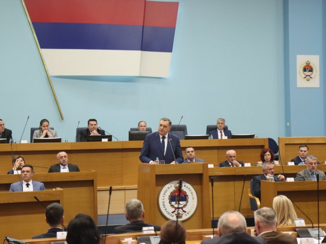 Додик на посебној сједници НСРС Додик на посебној сједници НСРС - Фото: predsjednikrs.rs/Borislav Zdrinja