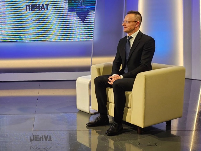 Петер Сијарто Петер Сијарто - Фото: РТРС