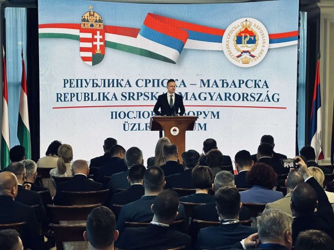 Петер Сијарто Петер Сијарто - Фото: РТРС