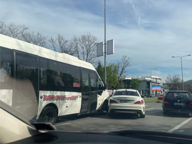 Саобраћајна незгода на Источном транзиту у Бањалуци - Фото: РТРС