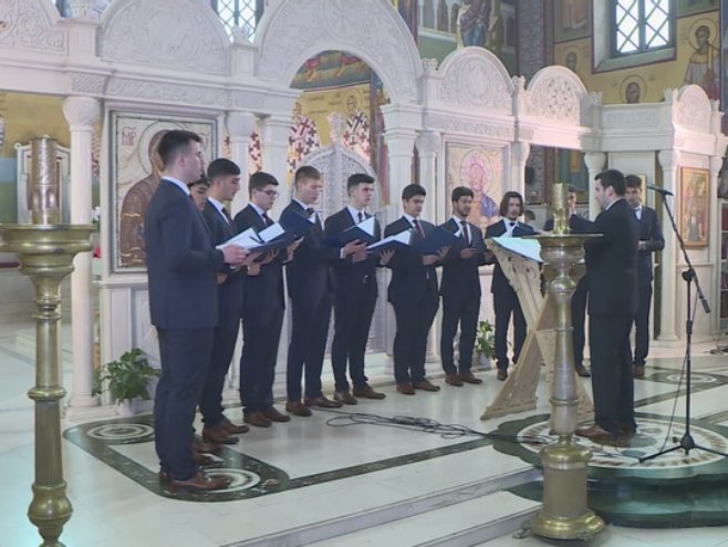 Хор Карловачке богословије Хор Карловачке богословије - Фото: РТРС