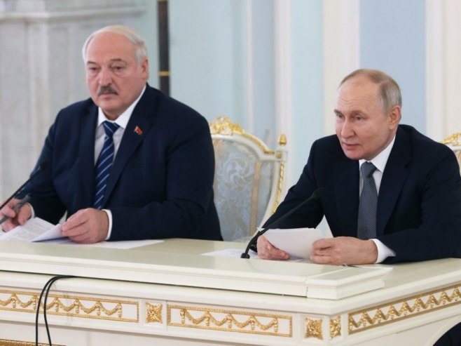 Лукашенко и Путин (Фото: EPA-EFE/KONSTANTIN ZAVRAZHIN / SPUTNIK / KREMLIN POOL MANDATORY CREDIT, илустрација) Лукашенко и Путин (Фото: EPA-EFE/KONSTANTIN ZAVRAZHIN / SPUTNIK / KREMLIN POOL MANDATORY CREDIT, илустрација) -