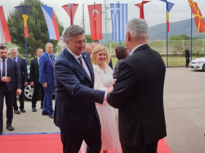 Plenković na sajmu u Mostaru (Foto: RTRS)