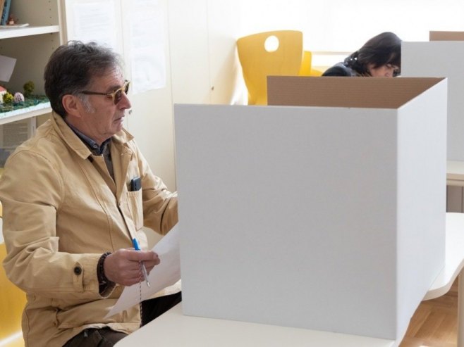 Парламентарни избори у Хрватској (фото: EPA-EFE/STRINGER) - 