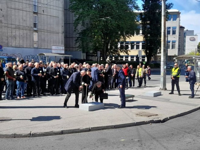 Обиљежавање 32 године од злочина у Добровољачкој Обиљежавање 32 године од злочина у Добровољачкој - Фото: РТРС