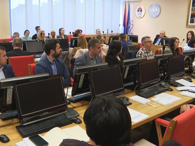 Округли сто о теми "Правни проблеми у вези са уговорима о специјализацији у области медицине" Округли сто о теми "Правни проблеми у вези са уговорима о специјализацији у области медицине" - Фото: РТРС