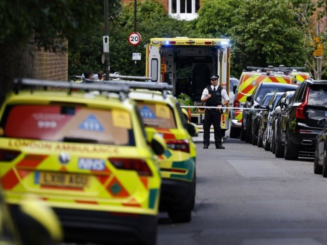 Лондон: Дјечак повријеђен у нападу наоружаног мушкарца подлегао повредама