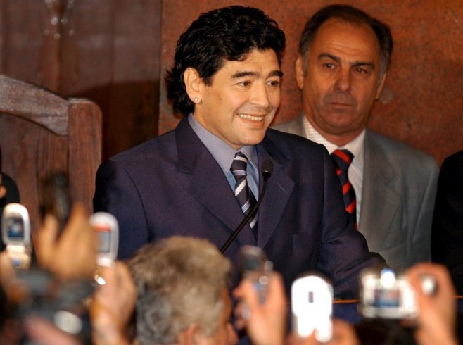 Дијего Армандо Марадона (фото: архива/EPA/Cezaro De Luca) - 