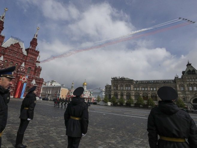 Војна парада у Москви (Фото: EPA-EFE/MAXIM SHIPENKOV) - 