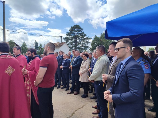 Парастос у Пучилама