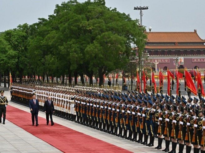 Погледајте како је Си дочекао Путина у Пекингу (ФОТО/ВИДЕО)