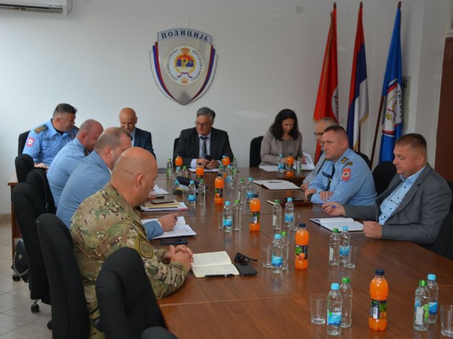 Колегиј министра Карана у ПУ Добој Колегиј министра Карана у ПУ Добој - Фото: Уступљена фотографија