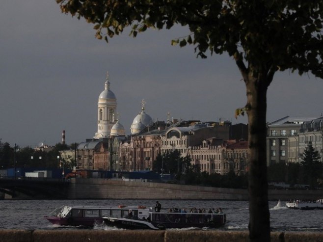 Санкт Петербург (фото: EPA-EFE/ANATOLY MALTSEV - илустрација) - 