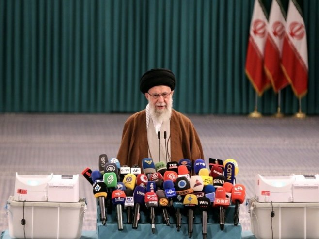 Али Хамнеи: Народ Ирана не треба да брине, неће бити потреса у државним пословима